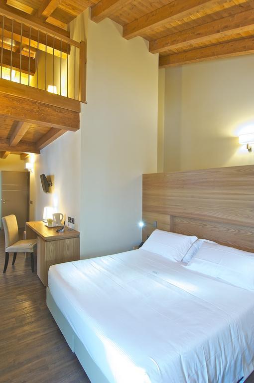 Harmony Suite Hotel Selvino Ngoại thất bức ảnh